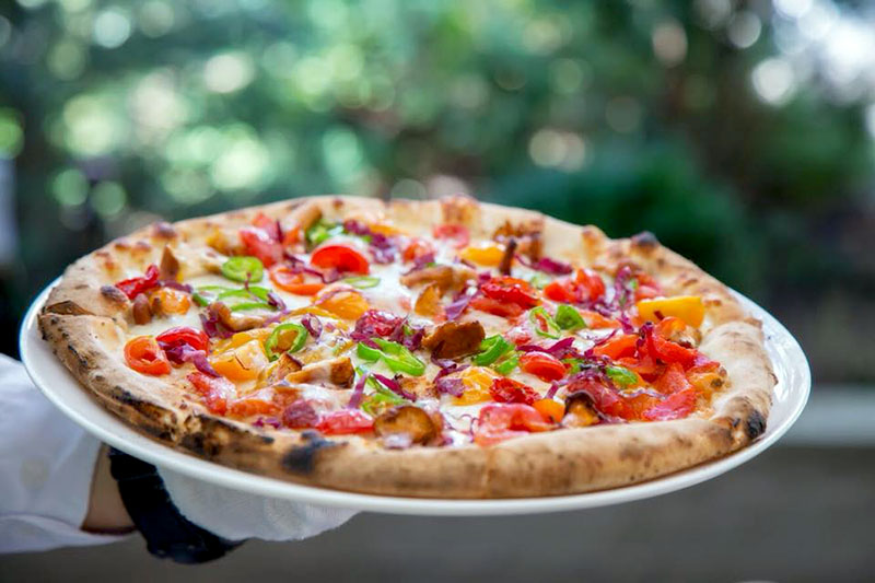 Неаполитанский гайд: одна пицца - хорошо, но можно и несколько